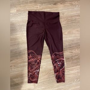 Athletic leggings, capri length